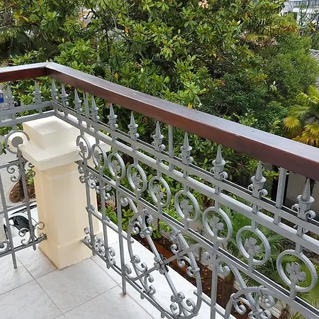 Apartment Atta