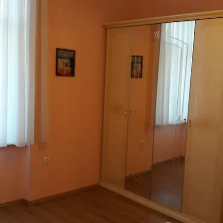 Atta Apartment *