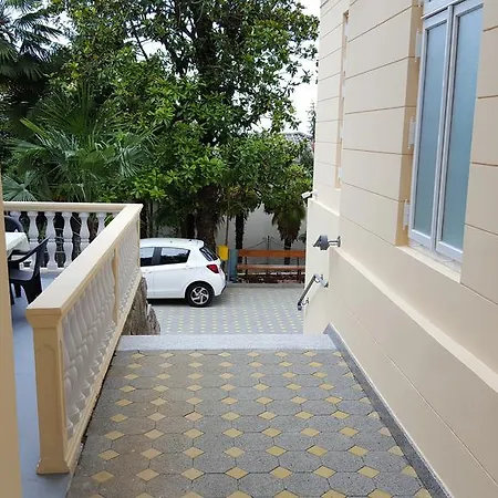 Apartment Atta *